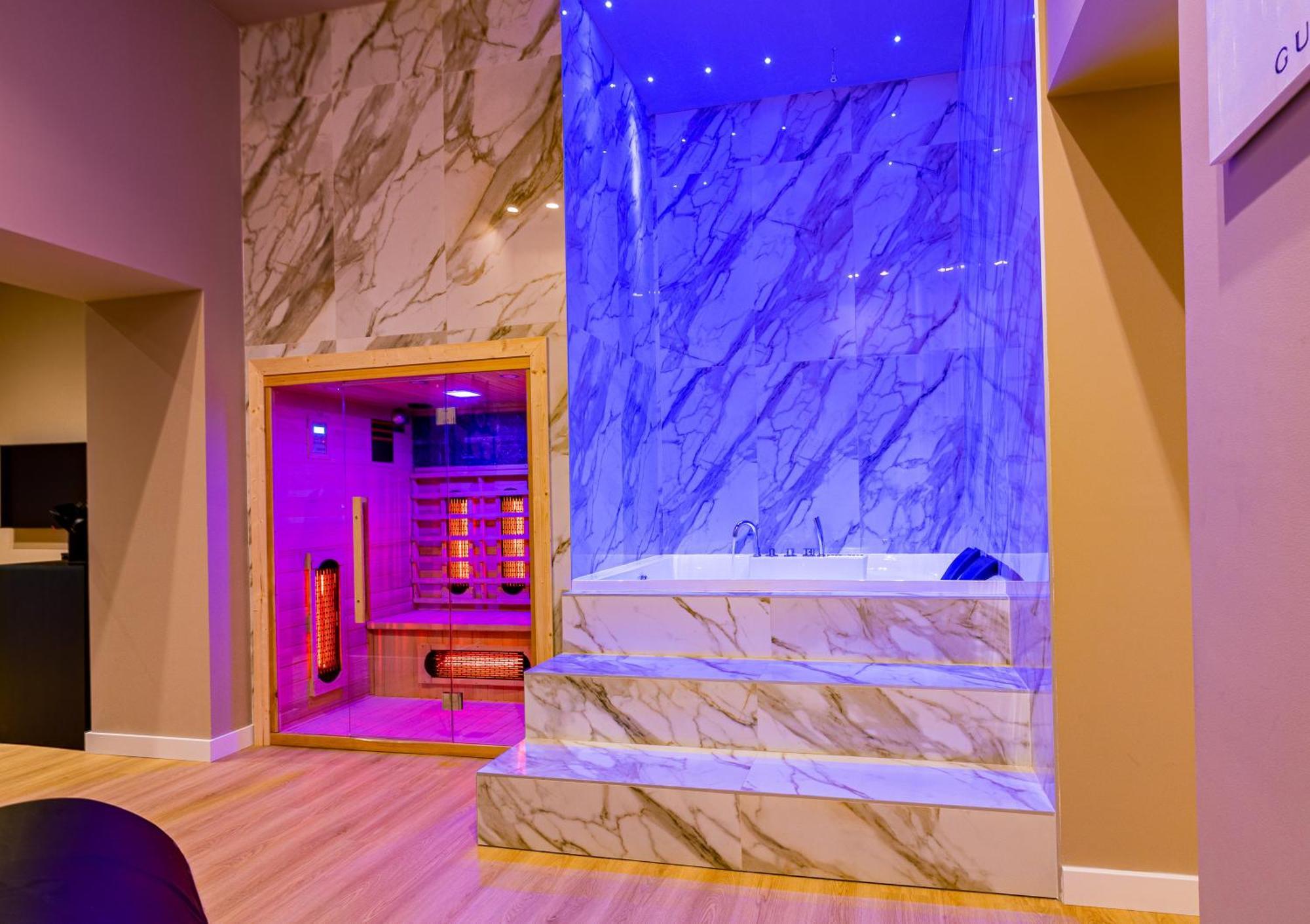 Maximum Hub Suite&Spa Палермо Экстерьер фото