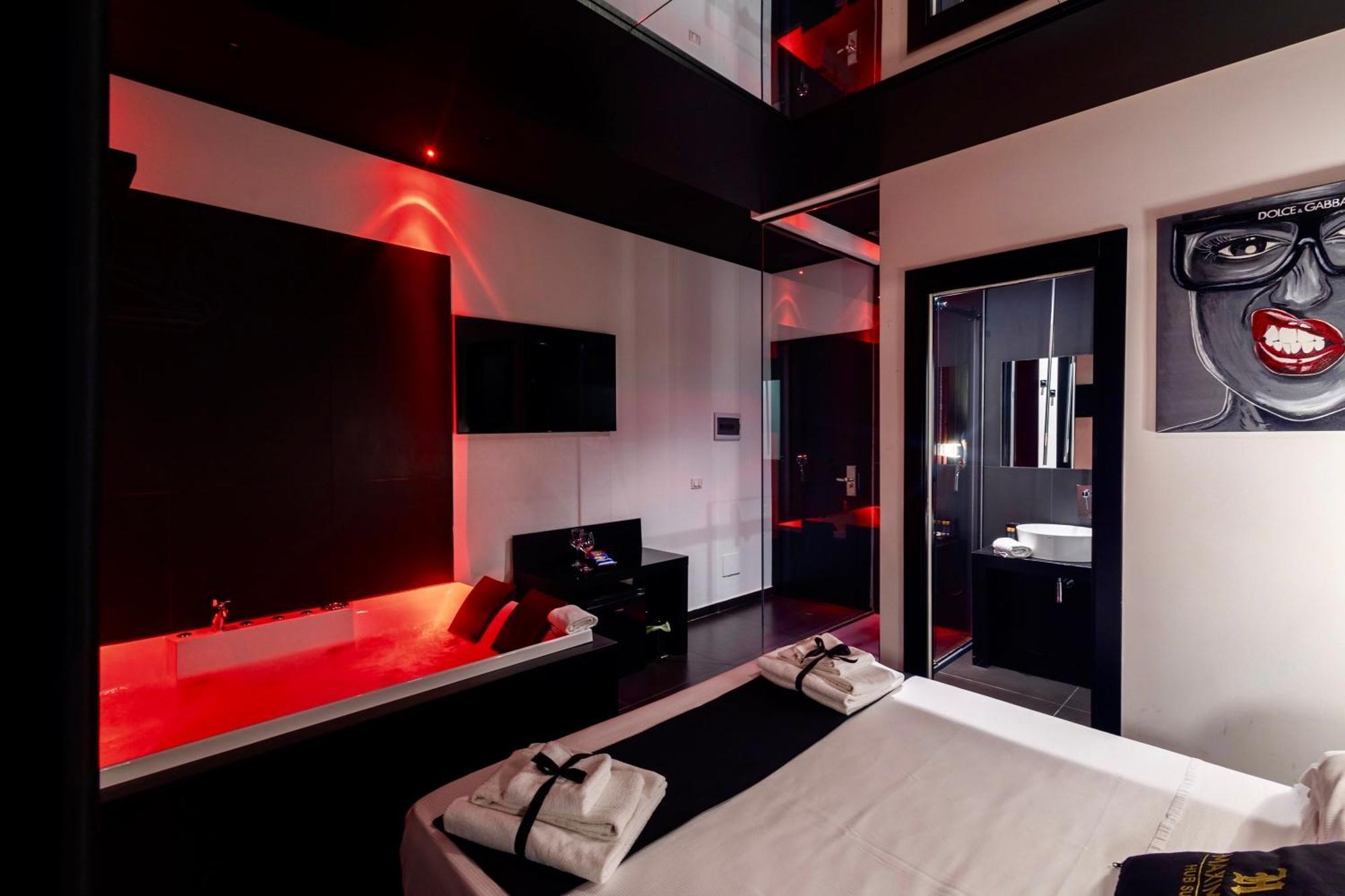 Maximum Hub Suite&Spa Палермо Экстерьер фото