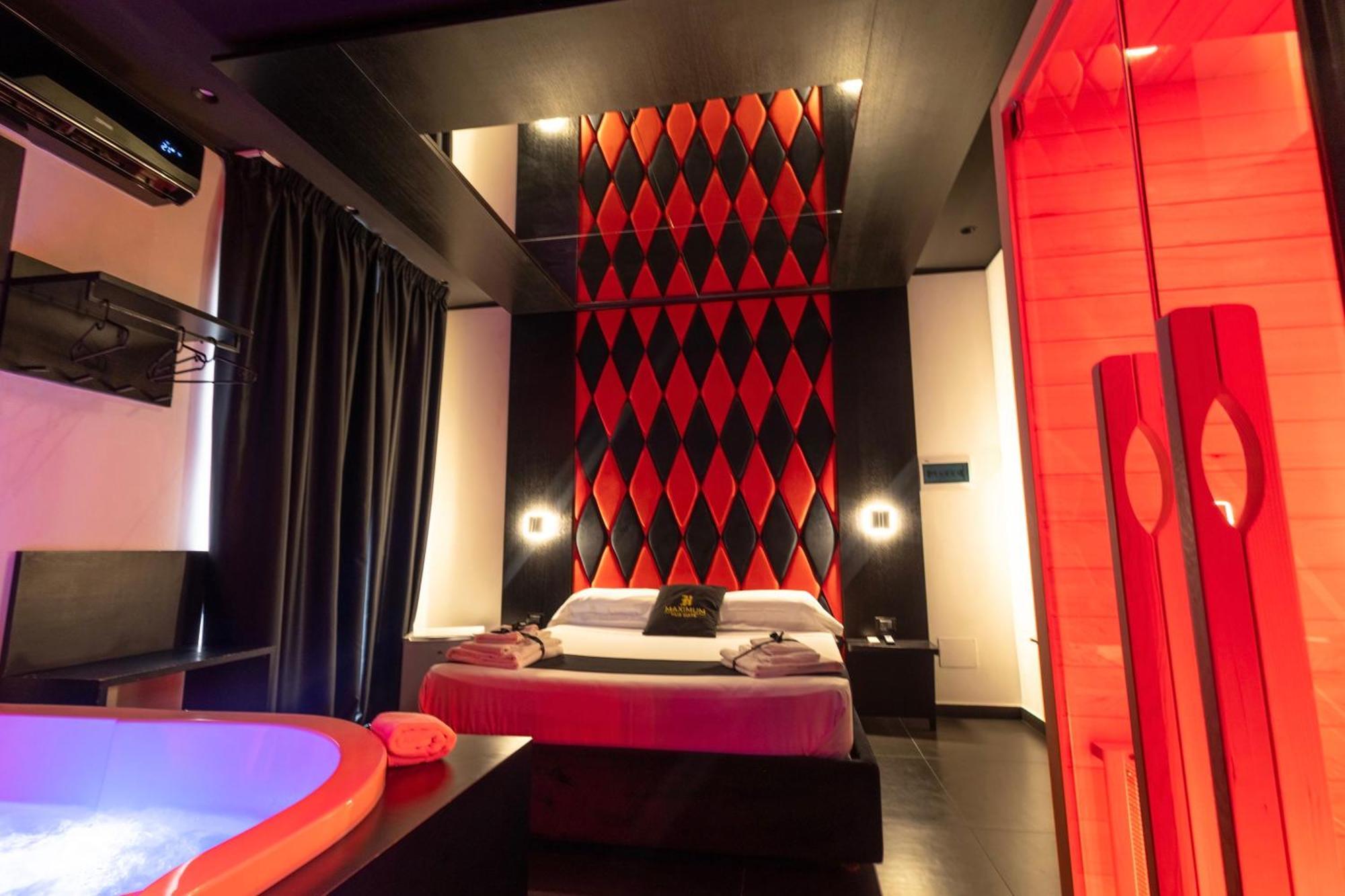 Maximum Hub Suite&Spa Палермо Экстерьер фото
