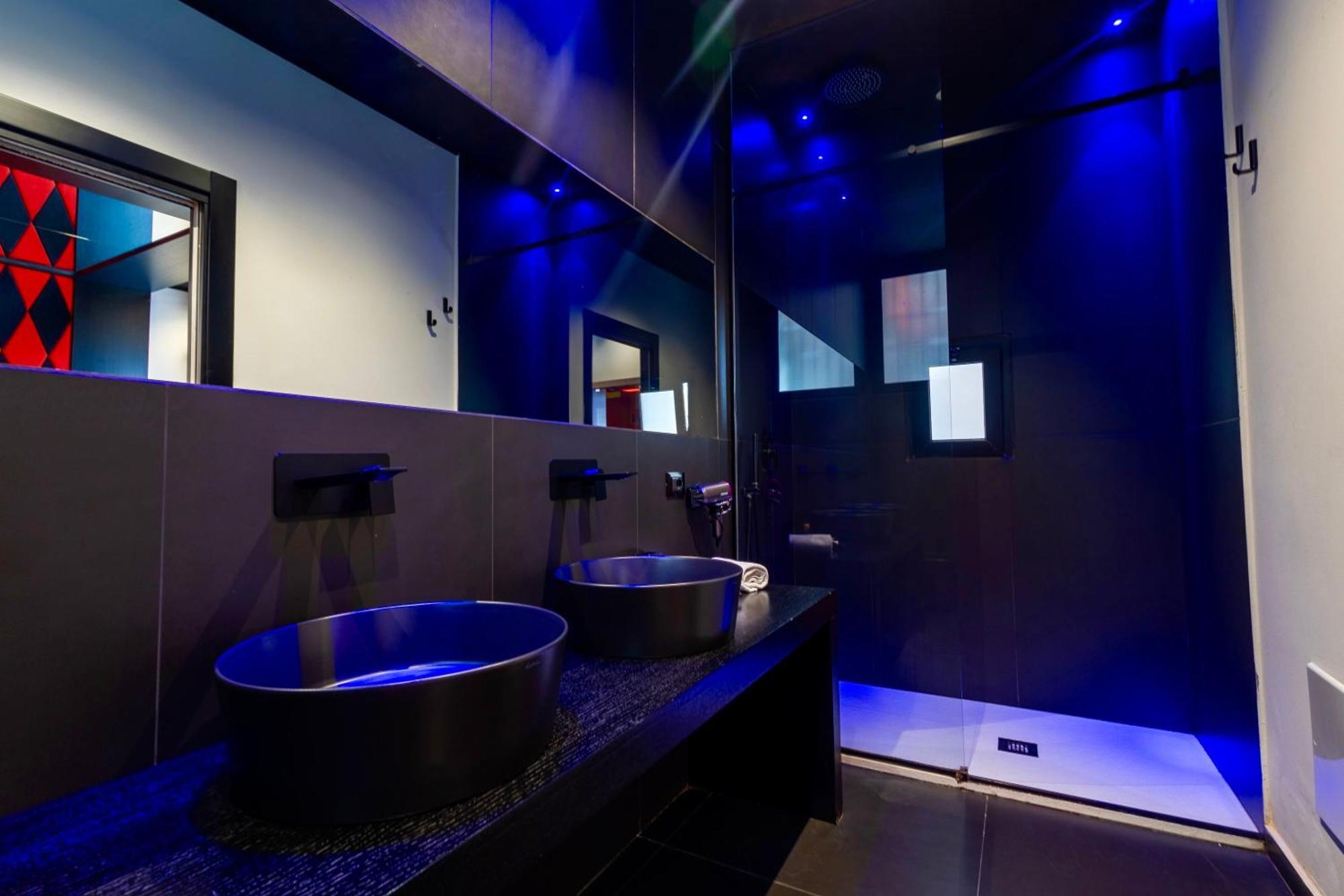 Maximum Hub Suite&Spa Палермо Экстерьер фото